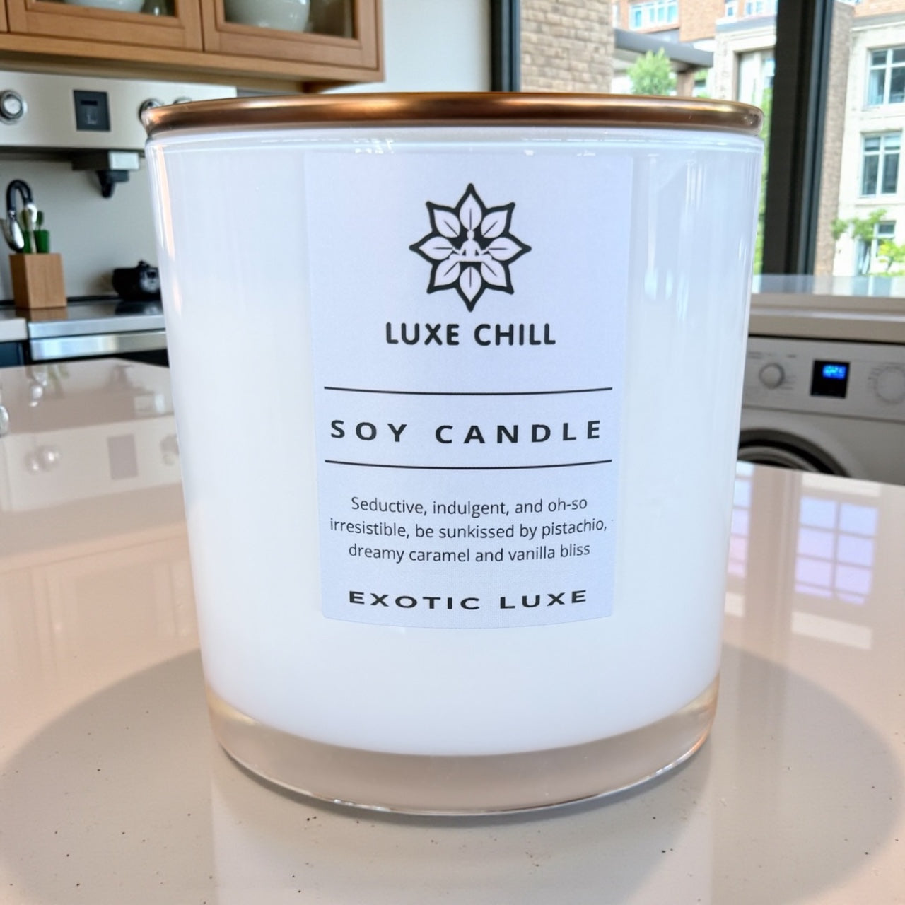 Luxe Chill Signature Candle - Exotic Luxe